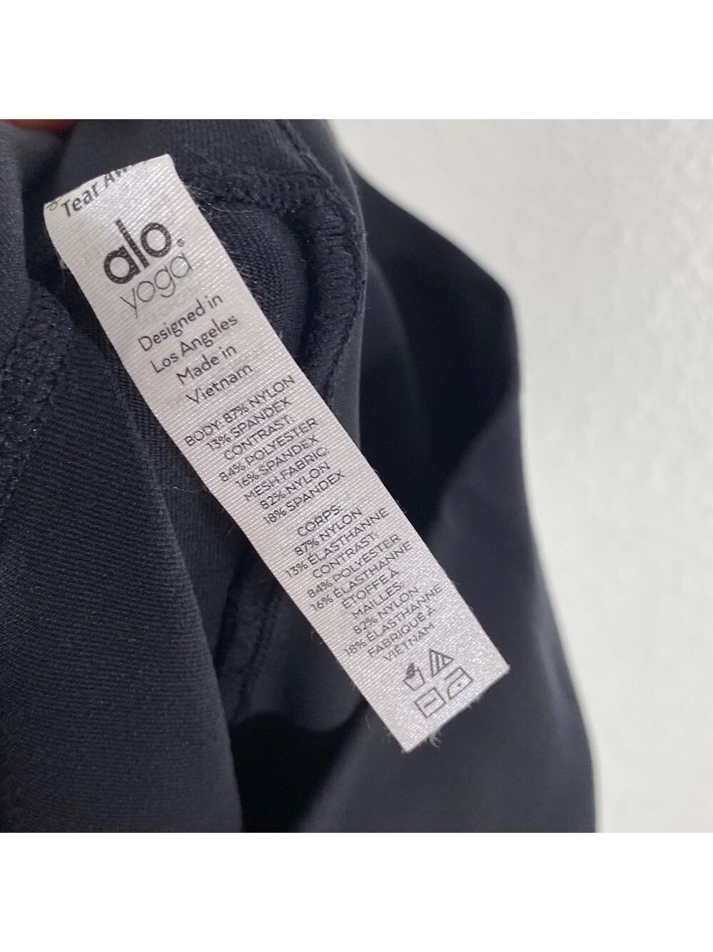 Alo Yoga Cropped Leggings Cut Outs Mesh Medium - Picture 3 of 6